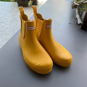 Hunter Chelsea Rain boots